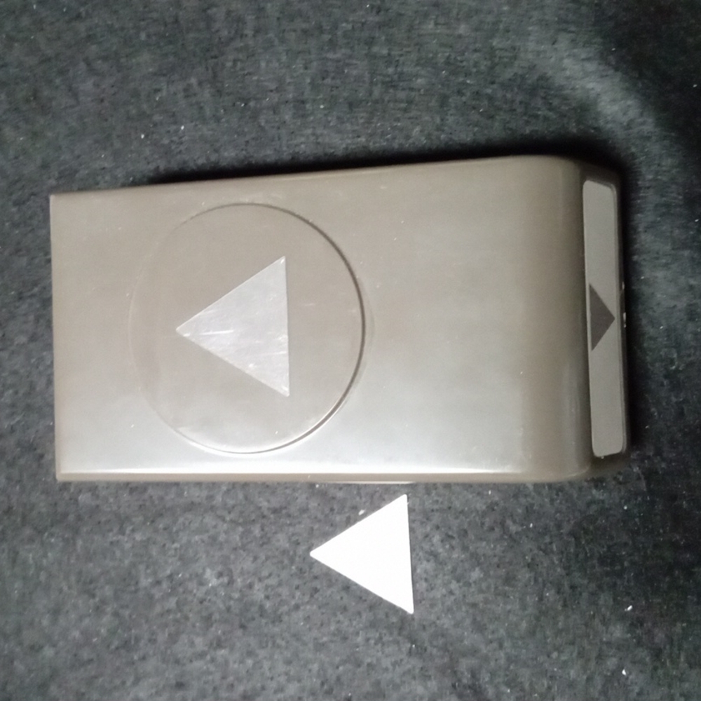 Stampin Up! Retired 1" Triangle Punch